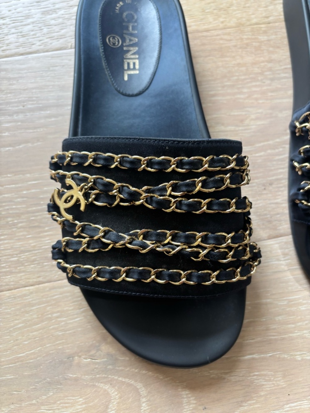 CHANEL Navy Sandal w/ Gold Chain Hardware - Picture 7 of 8